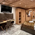 Grandview Collection Luxus-wohnung In By Interhome Kaprun