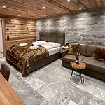 Апартаменти Grandview Collection Luxus-wohnung In By Interhome Капрун