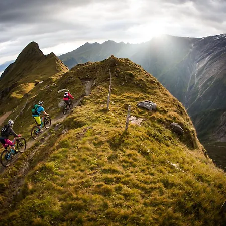 Grandview Collection Luxus-wohnung In By Interhome 公寓 *